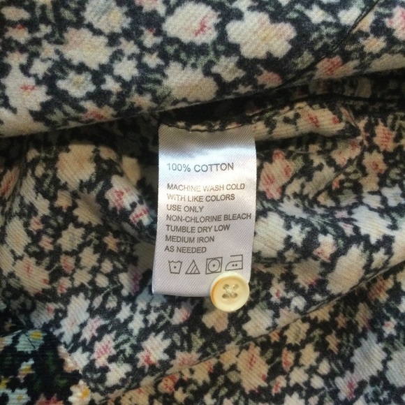 Birds of Paradis by Trovata floral corduroy button down shirt. Size xs. - Picture 5 of 7